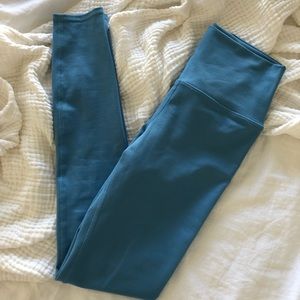 ALO 7/8 High-Waist Airbrush Performance Leggings